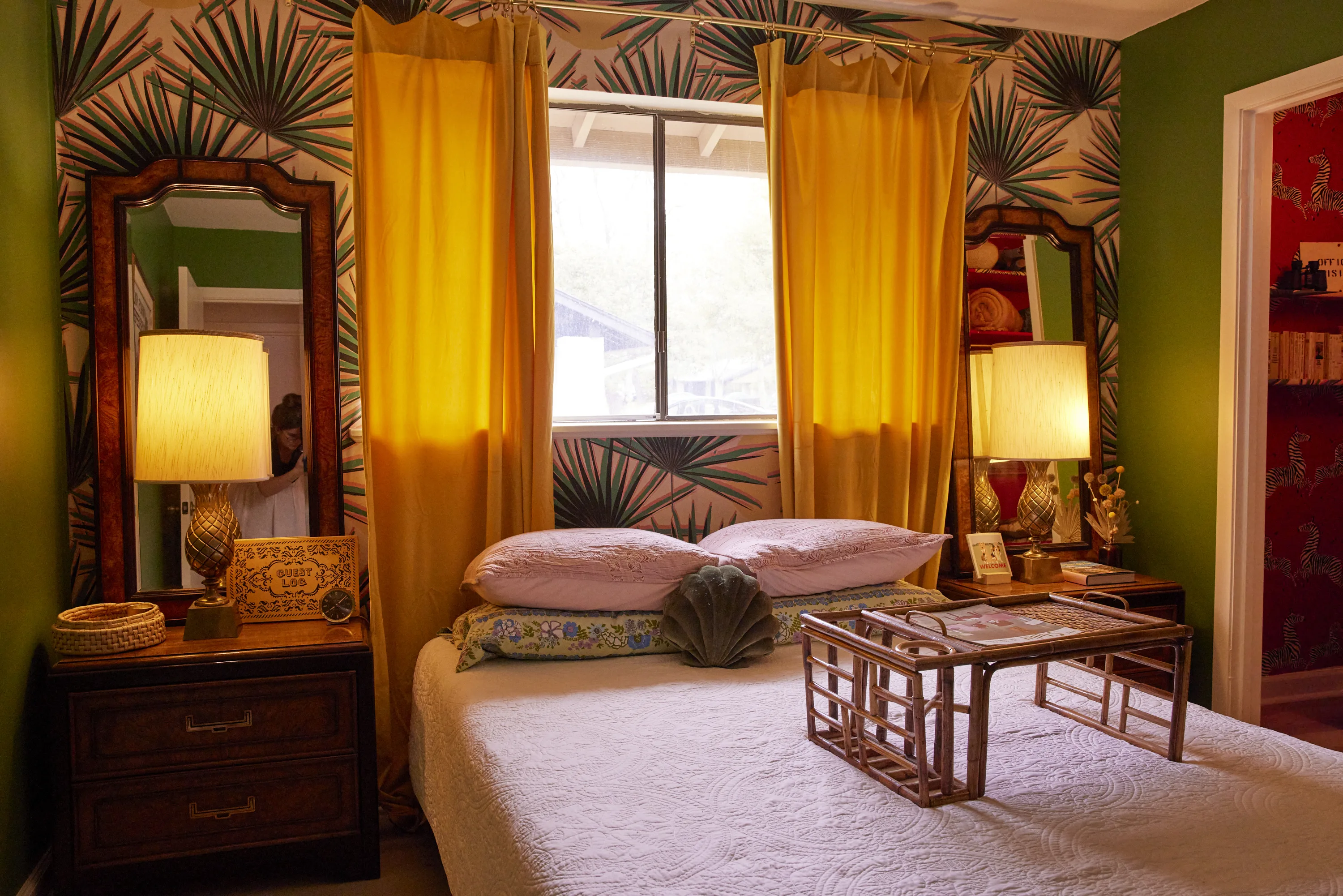 Simple Bedroom Sound Dampening Ideas for Renters